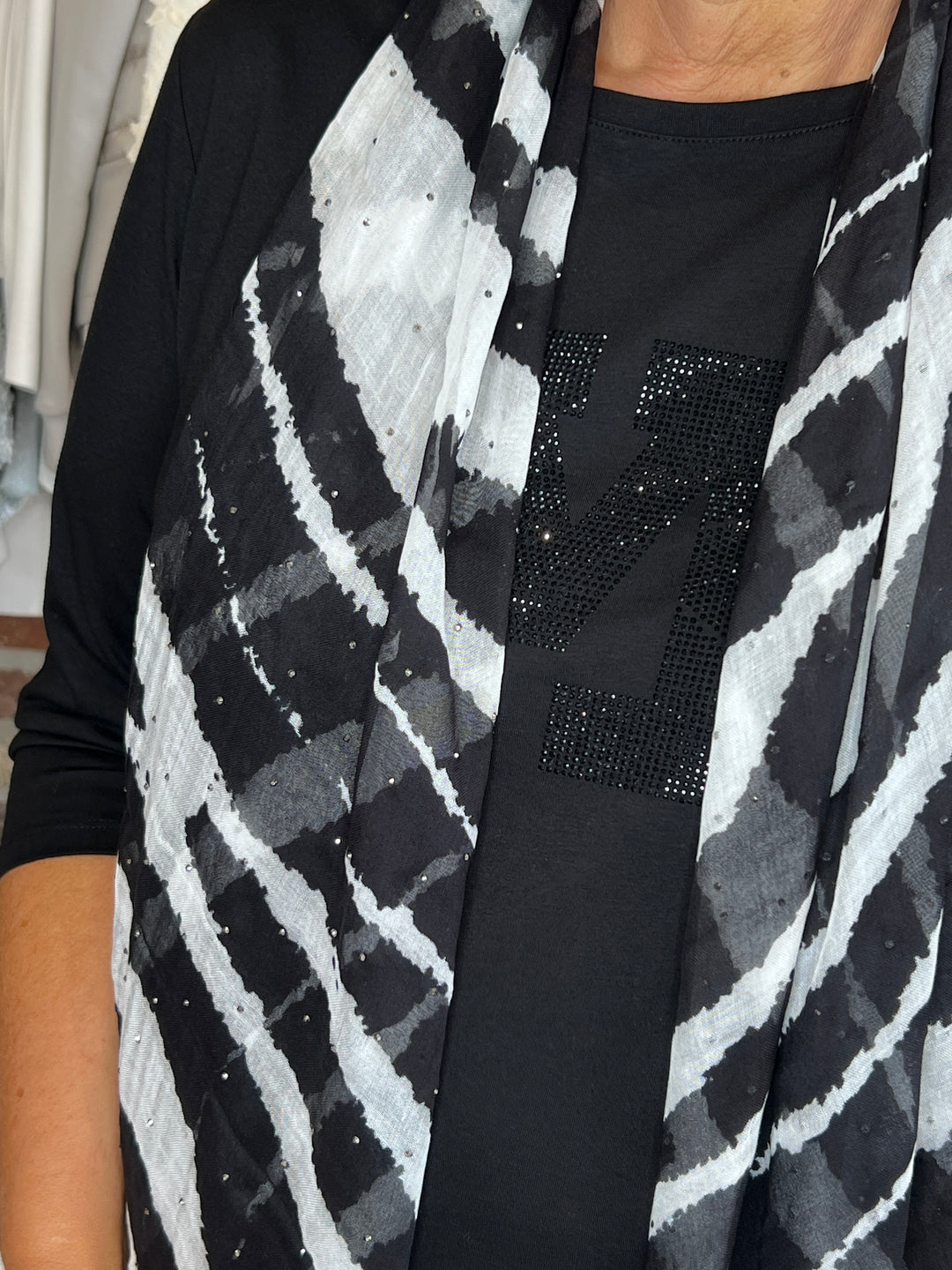 Monari Scarf With Print In Black Multi