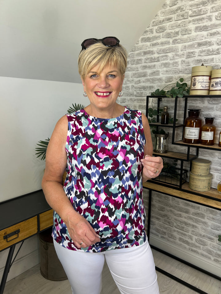 Cecil Patterned Sleeveless Top In Vanilla White