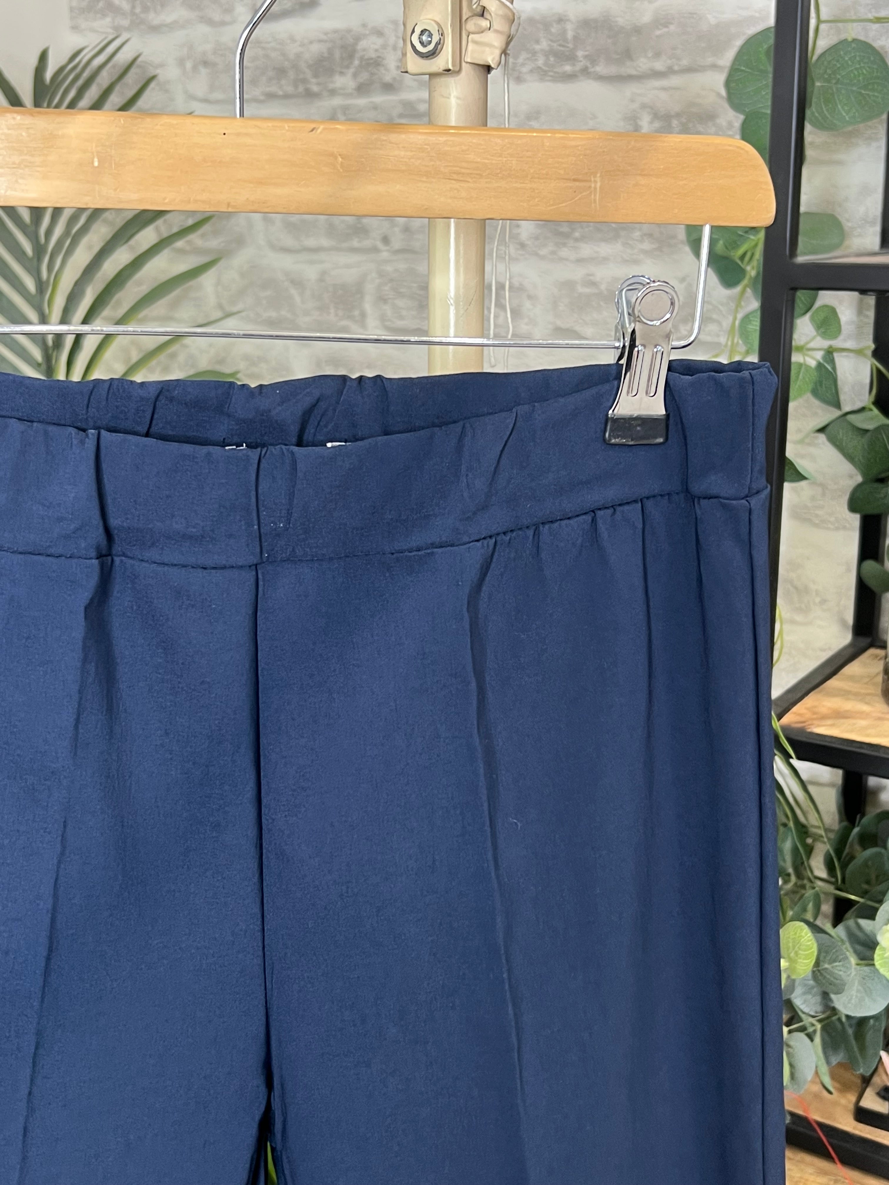 Deck By Decollage Buttoned Trousers In Navy
