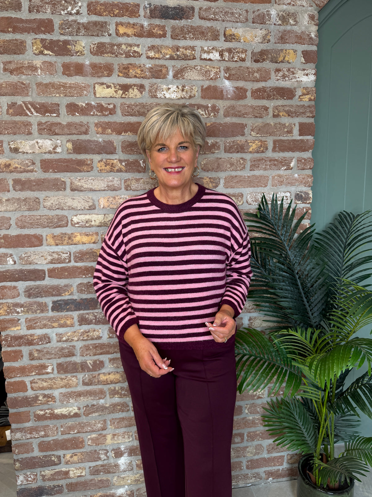 Striped pullover in dark red