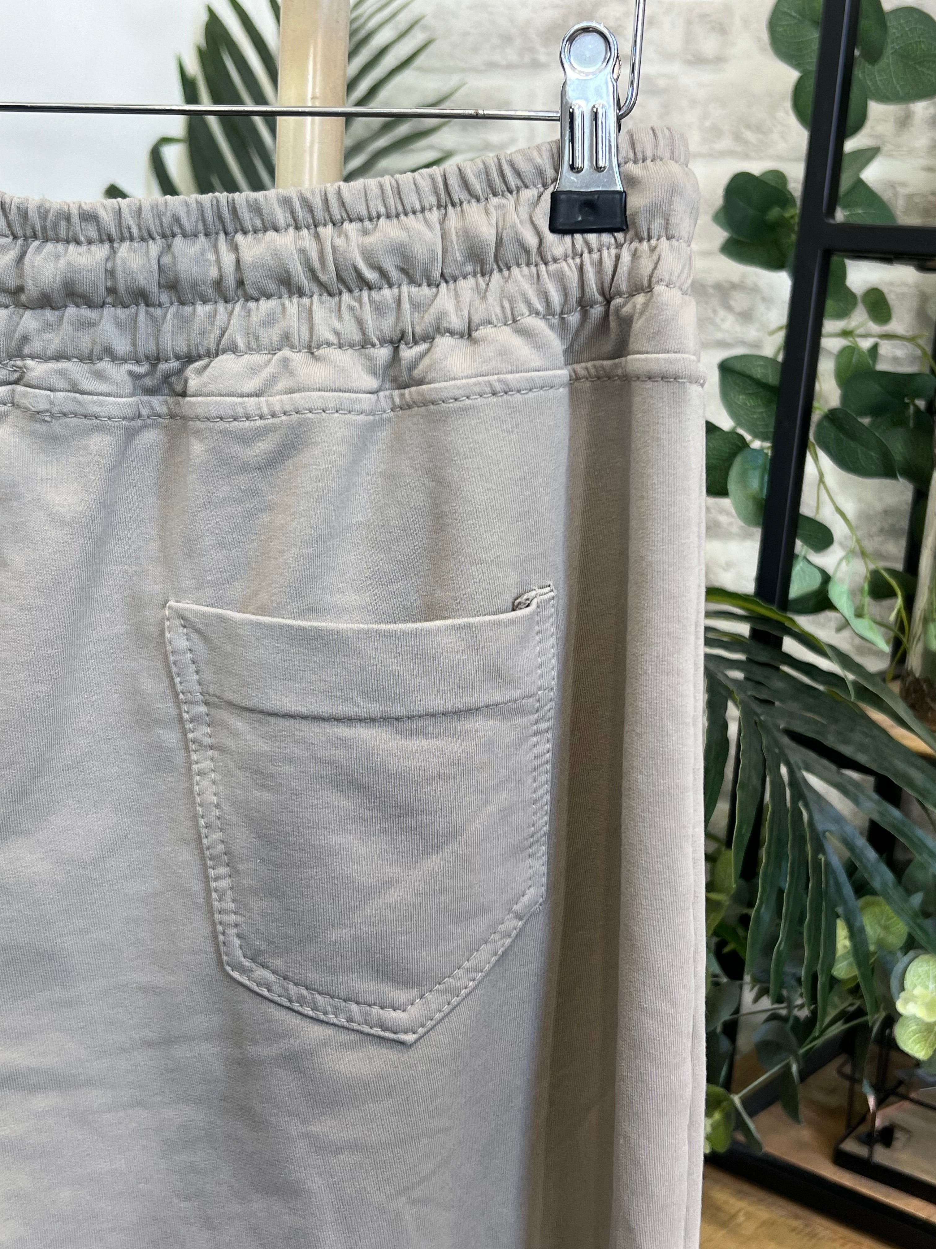 Deck By Decollage Joggers In Taupe