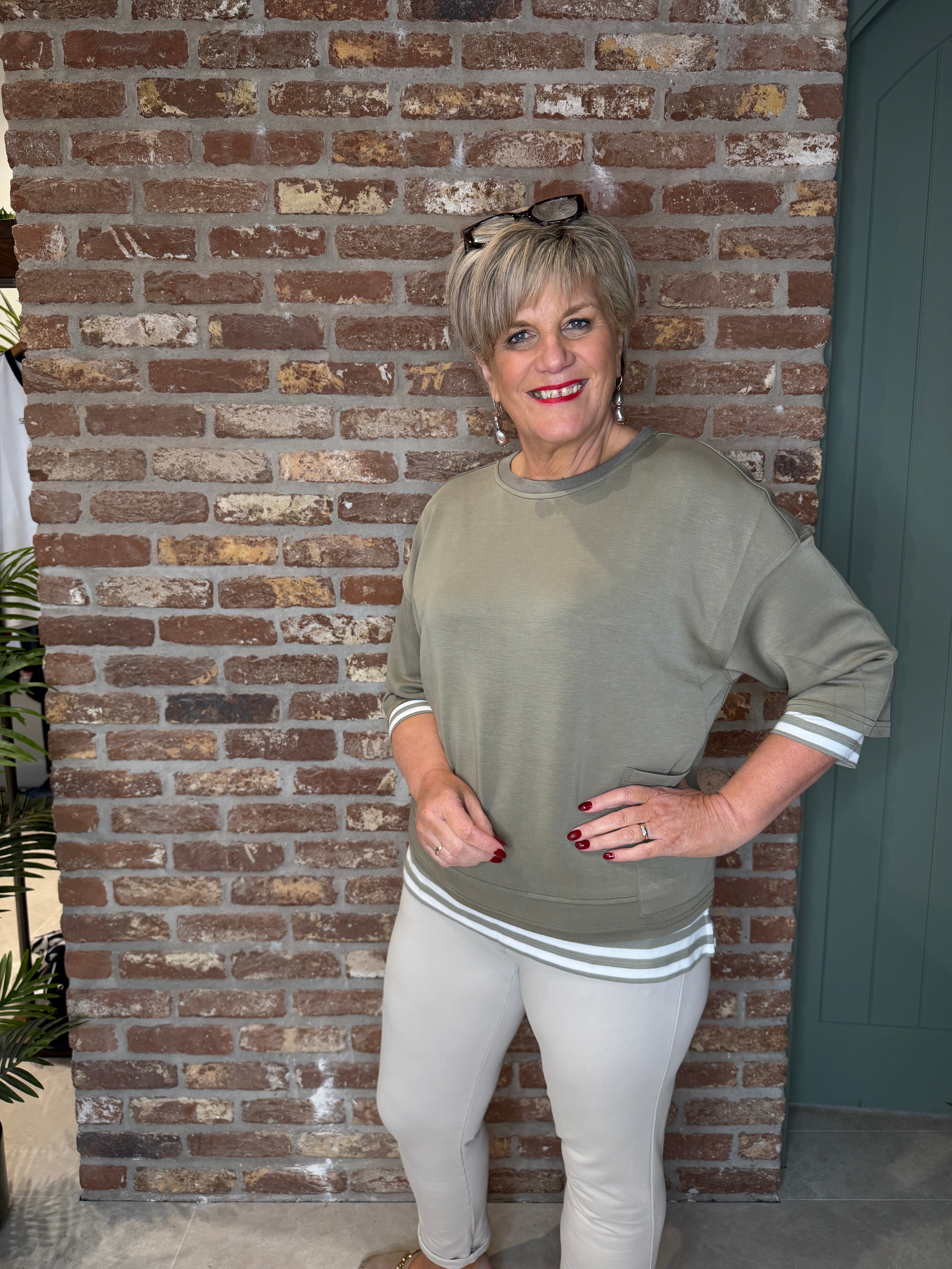 Oui sweatshirt with pocket In Khaki