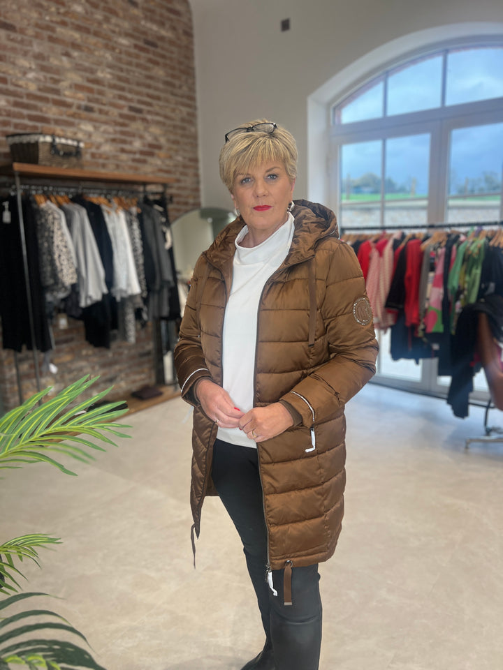 Monari Quilted Coat With Rhinestones In Whisky