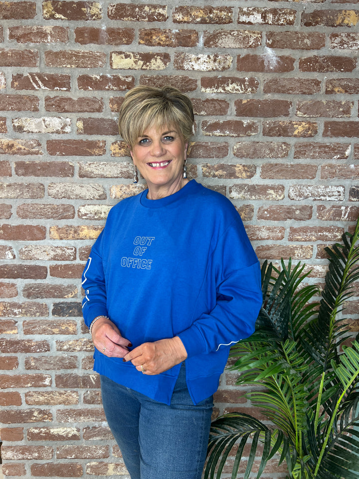 Culture Charlie Sweatshirt In Nautical Blue