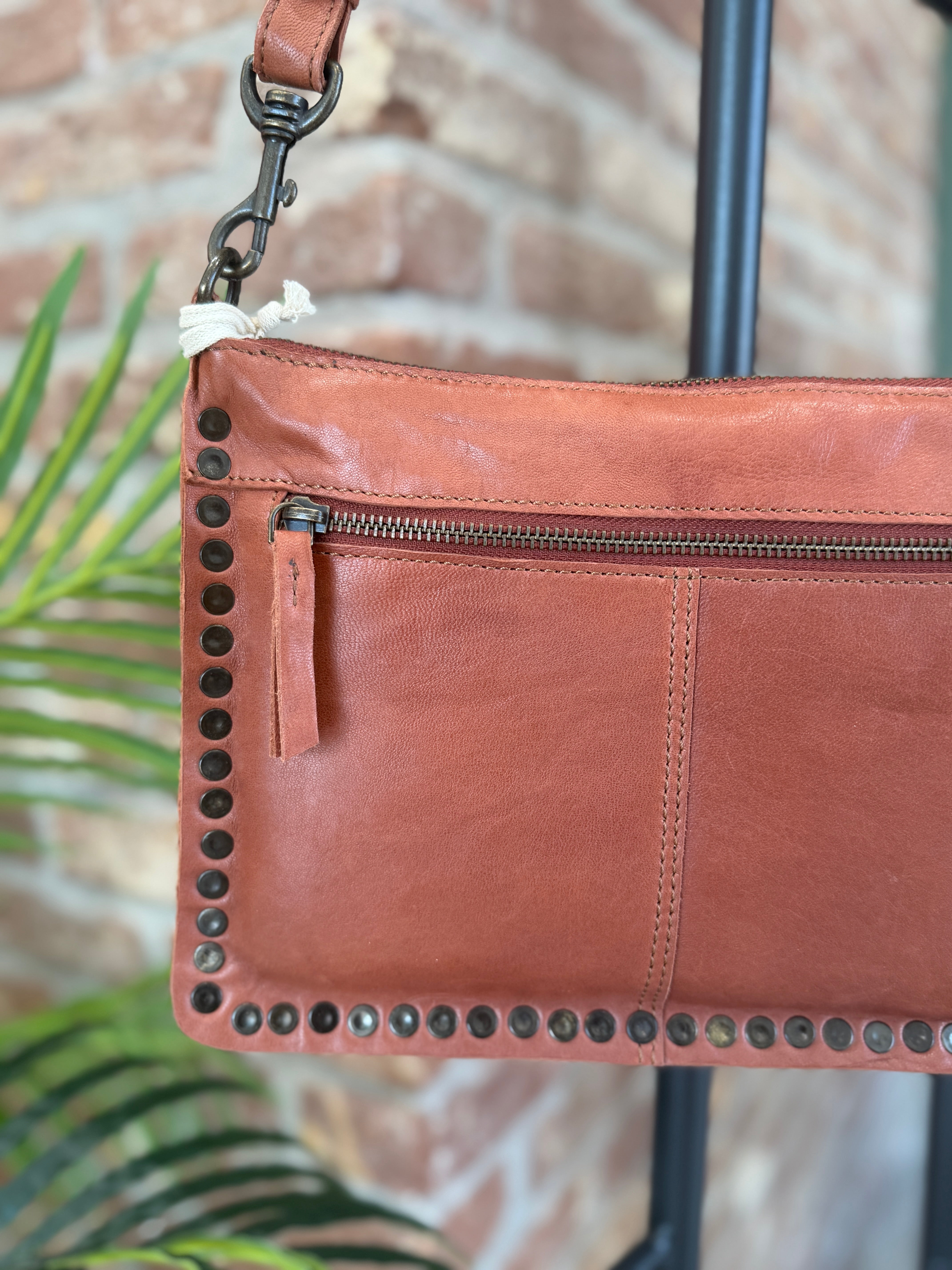 BIBA leather Portland Crossbody bag in Tan
