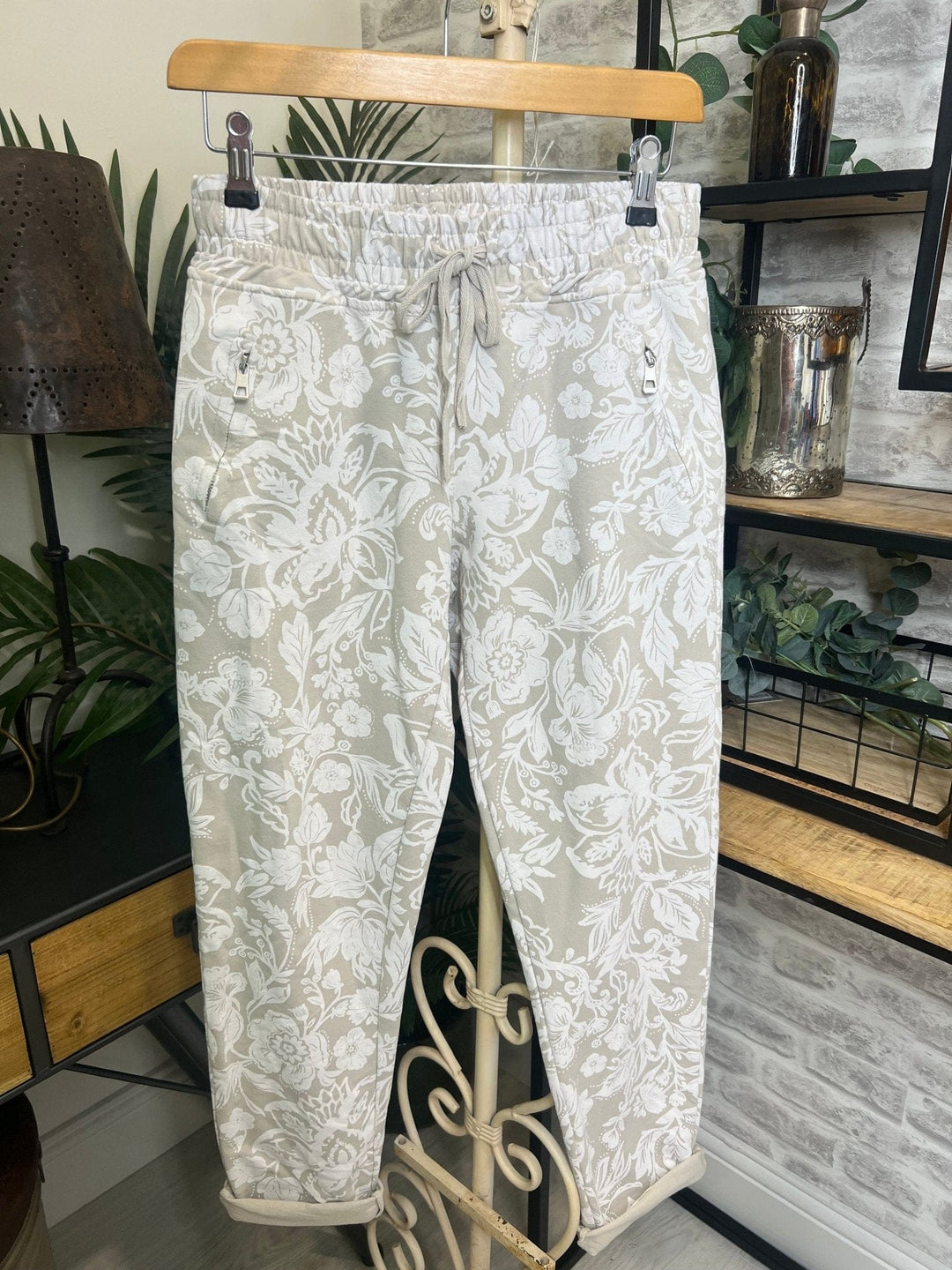 Deck By Decollage Floral Joggers In Beige - Crabtree Cottage