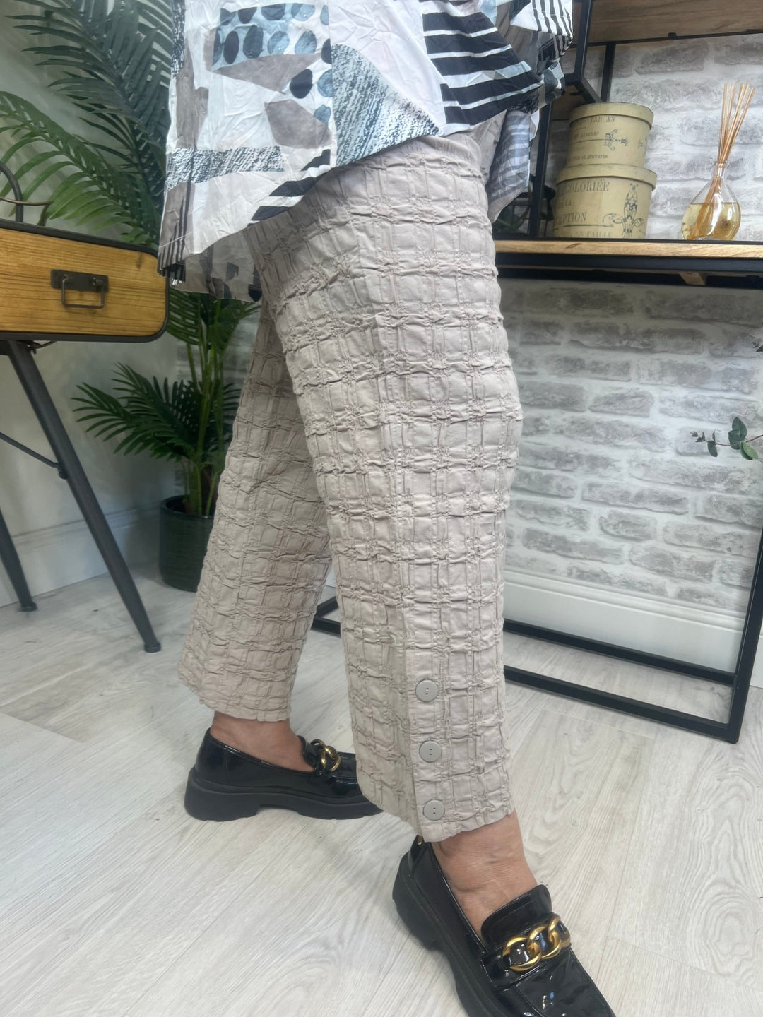 Ever Sassy Bubble Trousers In Taupe - Crabtree Cottage