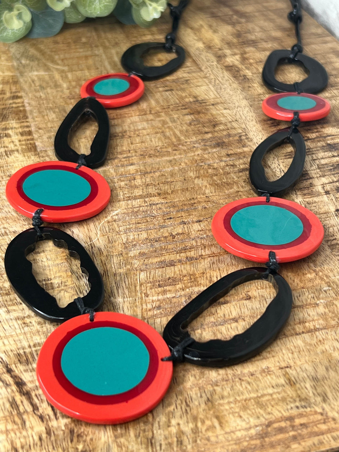 Nouvelle Oval & Circle Necklace In Red Multi