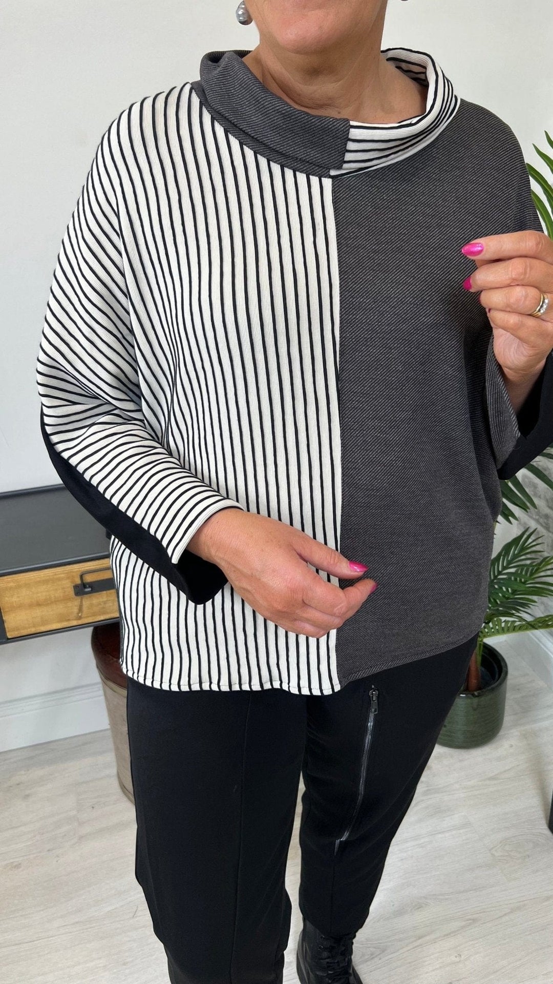 Seva Pinstripe Top In White & Grey - Crabtree Cottage