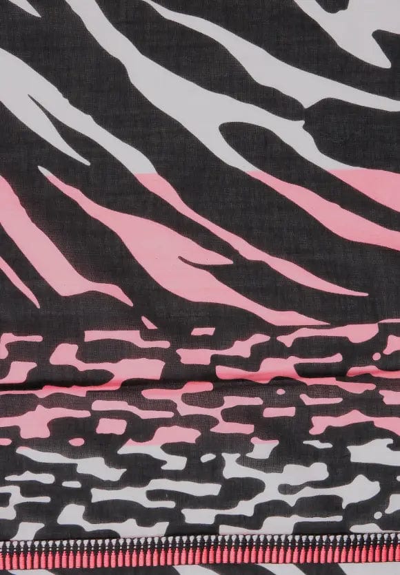 Street One Printed Square Scarf With Tape In Black
